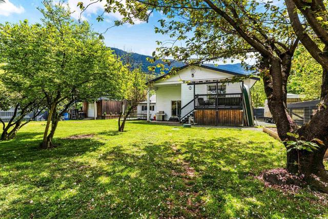 42743 Prairie Avenue, House detached with 5 bedrooms, 4 bathrooms and null parking in Chilliwack BC | Image 24