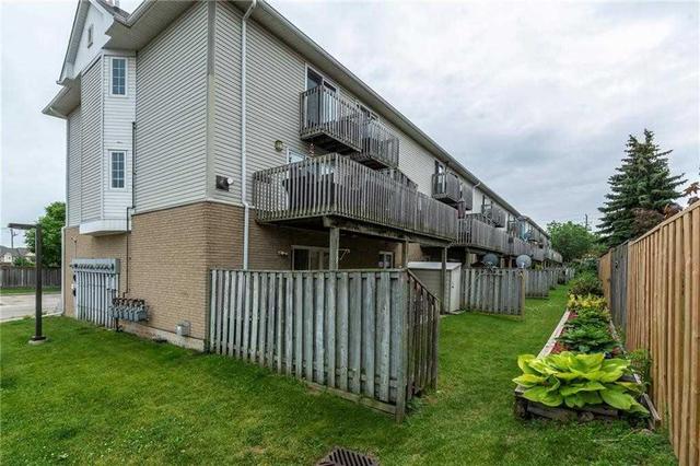 209 - 511 #8 Highway, Townhouse with 2 bedrooms, 1 bathrooms and 2 parking in Hamilton ON | Image 17