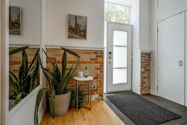 31 Old Brewery Lane, Townhouse with 3 bedrooms, 2 bathrooms and 1 parking in Toronto ON | Image 34