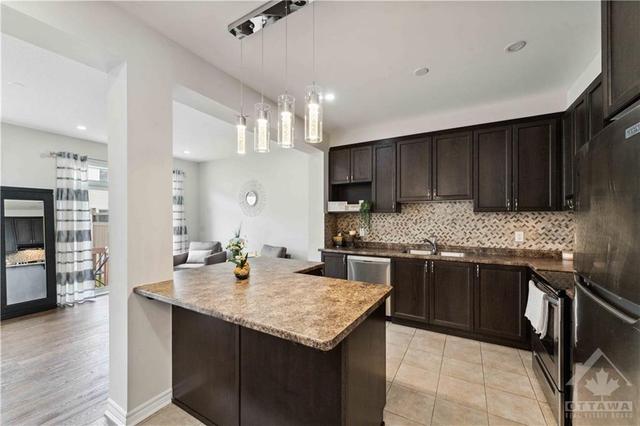 106 Umbra Place, Townhouse with 3 bedrooms, 3 bathrooms and 3 parking in Ottawa ON | Image 19