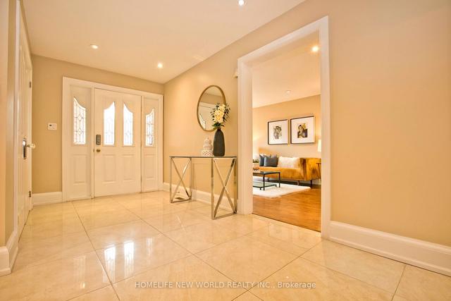 20 Canterbury Crt, House detached with 4 bedrooms, 4 bathrooms and 6 parking in Richmond Hill ON | Image 33