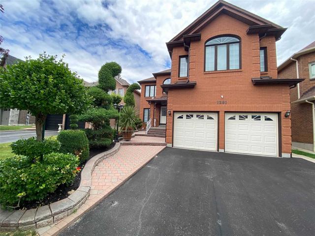 1291 Fawndale Rd, House detached with 4 bedrooms, 3 bathrooms and 4 parking in Pickering ON | Image 1