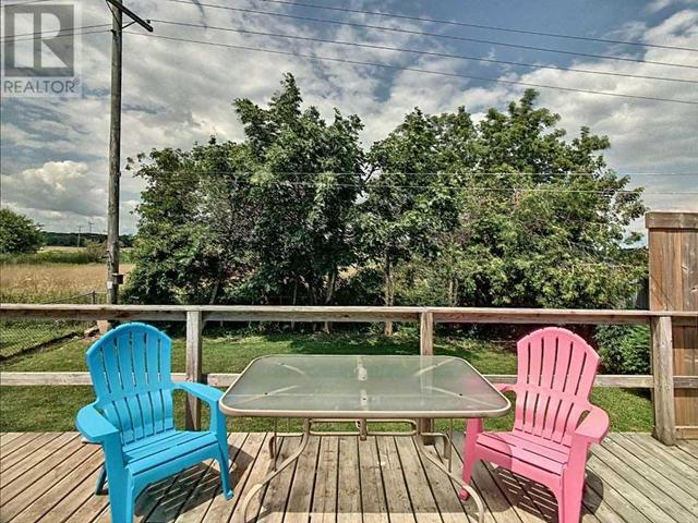 1199 Lakeshore Rd, House detached with 3 bedrooms, 2 bathrooms and 12 parking in Haldimand County ON | Image 7