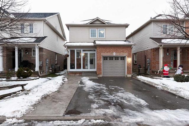 31 Ridgemore Cres, House detached with 3 bedrooms, 3 bathrooms and 5 parking in Brampton ON | Image 1
