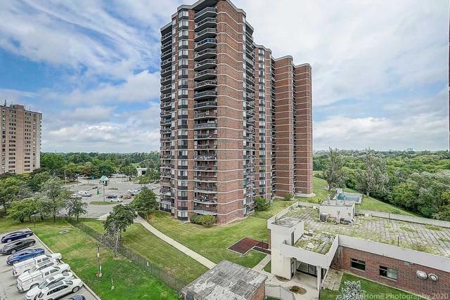 708 - 234 Albion Rd, Condo with 3 bedrooms, 2 bathrooms and 1 parking in Toronto ON | Image 4