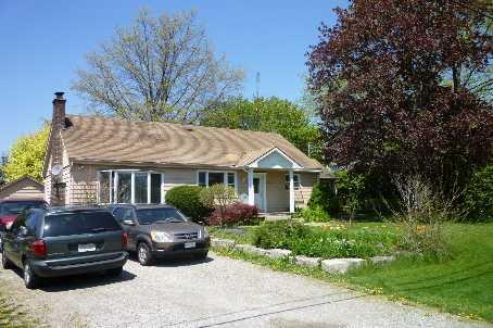453 Parkside Dr, House detached with 4 bedrooms, 1 bathrooms and 8 parking in Hamilton ON | Image 1