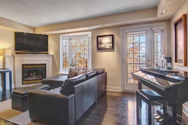 128 Park St E, Townhouse with 3 bedrooms, 4 bathrooms and 3 parking in Mississauga ON | Image 18