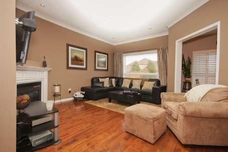 7 Bushberry Rd, House detached with 3 bedrooms, 3 bathrooms and 6 parking in Brampton ON | Image 7