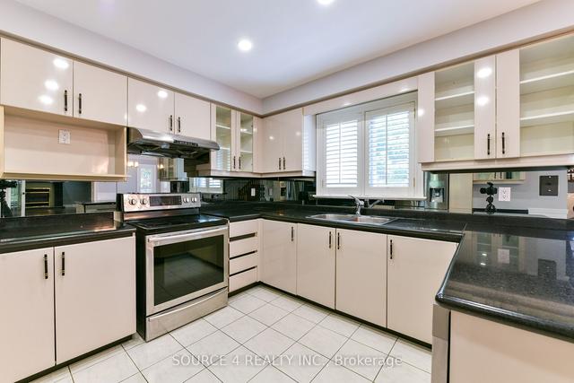 1 Goldpark Crt, House detached with 5 bedrooms, 5 bathrooms and 11 parking in Vaughan ON | Image 7