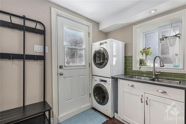 30 Adelaide Street, Townhouse with 2 bedrooms, 2 bathrooms and 2 parking in Ottawa ON | Image 12