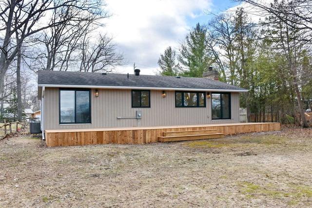 1880 River Rd, House detached with 3 bedrooms, 2 bathrooms and 8 parking in Wasaga Beach ON | Image 7