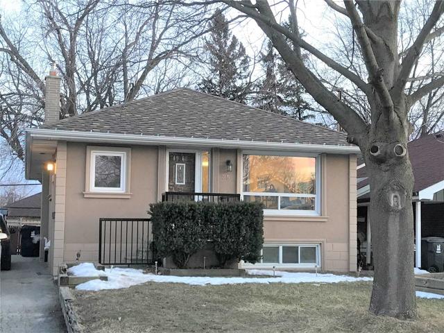 25 Joanna Dr, House detached with 3 bedrooms, 2 bathrooms and 3 parking in Toronto ON | Image 1
