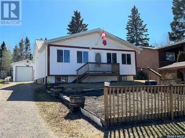 509 Loon Drive, House detached with 4 bedrooms, 2 bathrooms and null parking in Loon Lake No. 561 SK | Image 1