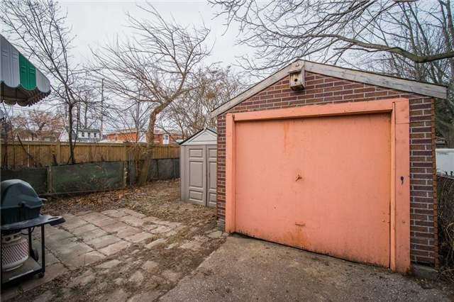 1356 Woodbine Ave, House detached with 2 bedrooms, 1 bathrooms and 1 parking in Toronto ON | Image 15