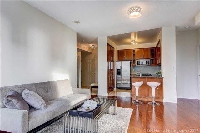 1310 - 18 Holmes Ave, Condo with 2 bedrooms, 2 bathrooms and 1 parking in Toronto ON | Image 10