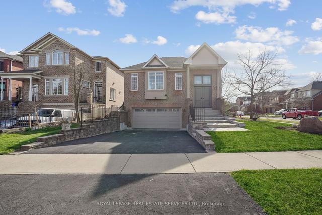2122 Nightingale Way, House detached with 2 bedrooms, 3 bathrooms and 6 parking in Oakville ON | Image 1