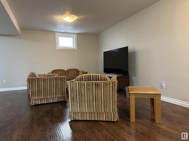 4740 46 St, House detached with 4 bedrooms, 2 bathrooms and null parking in Drayton Valley AB | Image 16