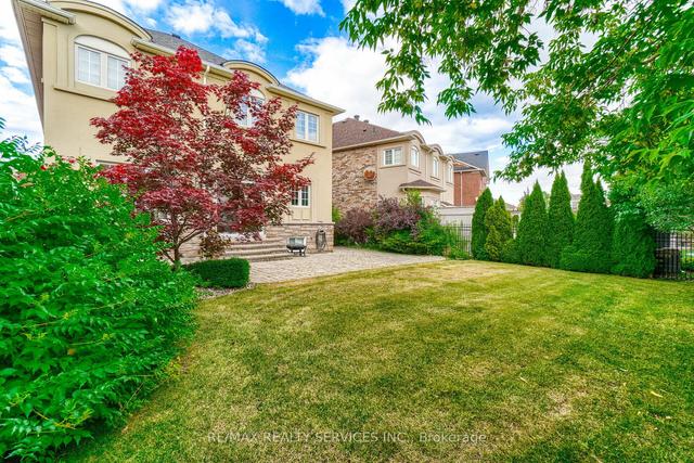 11 Belleville Dr, House detached with 4 bedrooms, 5 bathrooms and 4 parking in Brampton ON | Image 10