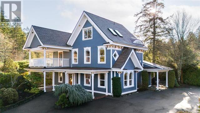 5920 Wallace Dr, House detached with 4 bedrooms, 5 bathrooms and 6 parking in Saanich BC | Image 37