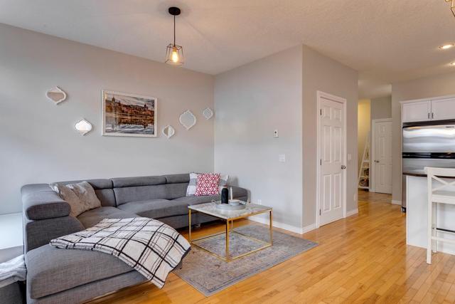 5631 6 Street Sw, Home with 3 bedrooms, 2 bathrooms and 1 parking in Calgary AB | Image 7