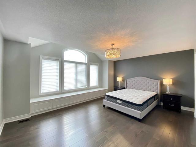 2343 Thruxton Dr, House detached with 4 bedrooms, 4 bathrooms and 6 parking in Oakville ON | Image 11