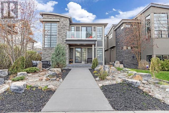 127 35 Street Nw, House detached with 4 bedrooms, 3 bathrooms and 2 parking in Calgary AB | Image 1