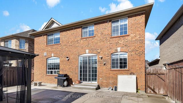 93 Bayridge Dr, House detached with 4 bedrooms, 5 bathrooms and 6 parking in Brampton ON | Image 33