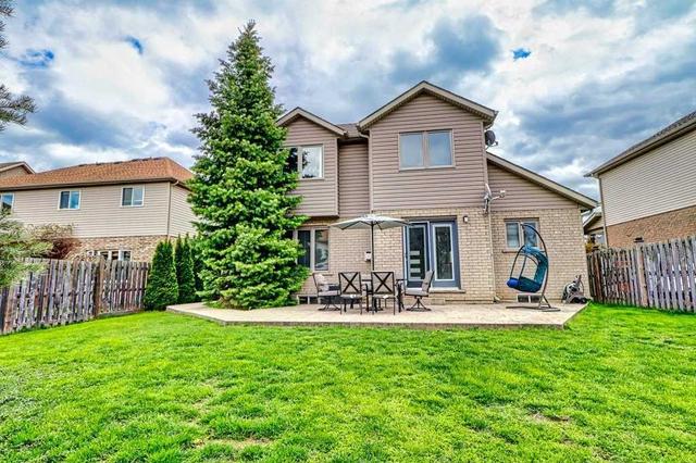 35 Agincourt Cres, House detached with 3 bedrooms, 4 bathrooms and 4 parking in St. Catharines ON | Image 37