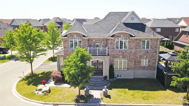 33 Gamble Dr, House detached with 4 bedrooms, 4 bathrooms and 6 parking in Ajax ON | Image 1