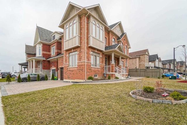 209 Kincardine St, House detached with 4 bedrooms, 4 bathrooms and 3 parking in Vaughan ON | Image 23