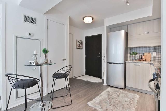 911w - 36 Lisgar St, Condo with 2 bedrooms, 2 bathrooms and 1 parking in Toronto ON | Image 9