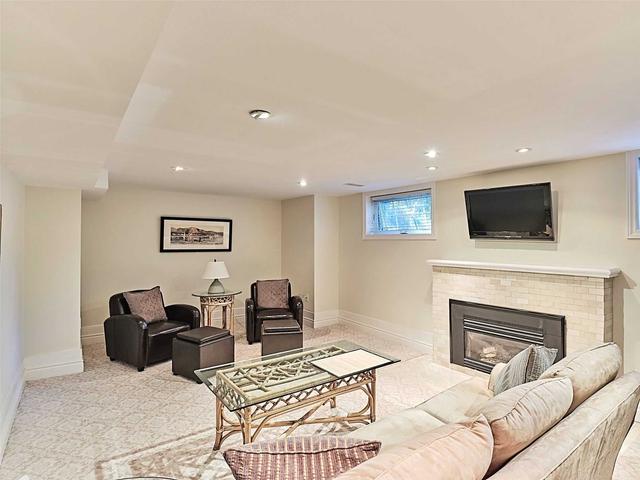 51 White Oak Blvd, House detached with 4 bedrooms, 6 bathrooms and 5 parking in Toronto ON | Image 16
