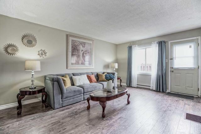 37 - 1010 Glen St, Townhouse with 3 bedrooms, 2 bathrooms and 1 parking in Oshawa ON | Image 8