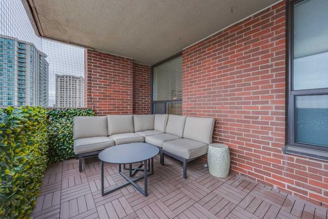 1205 - 2365 Kennedy Rd, Condo with 3 bedrooms, 2 bathrooms and 2 parking in Toronto ON | Image 22