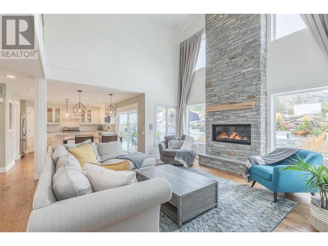 309 Tanager Drive, House detached with 6 bedrooms, 3 bathrooms and 2 parking in Kelowna BC | Image 15