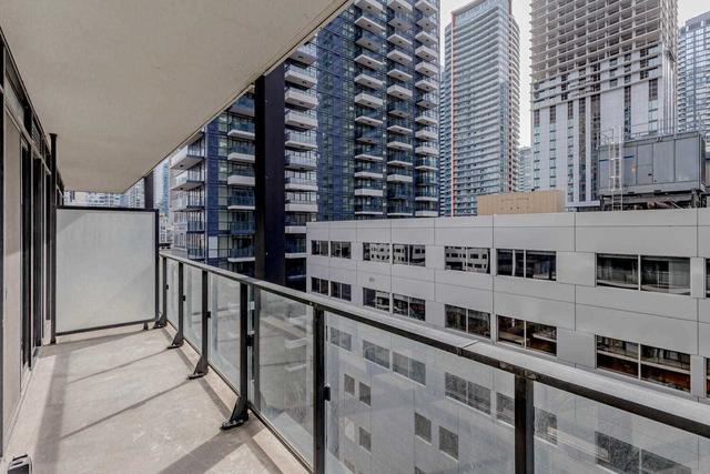 910 - 125 Peter St, Condo with 1 bedrooms, 1 bathrooms and 0 parking in Toronto ON | Image 26