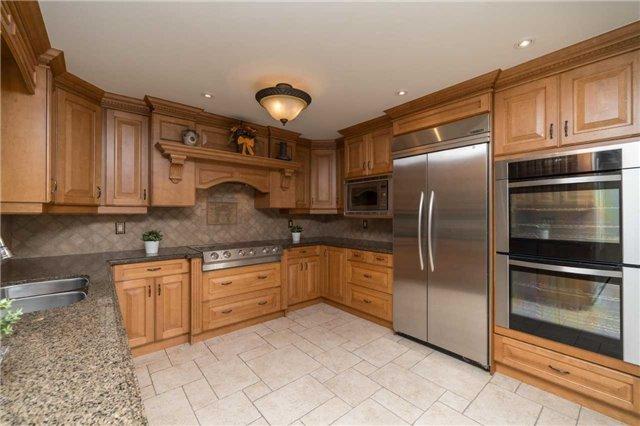 86 Woodgreen Dr, House detached with 4 bedrooms, 5 bathrooms and 4 parking in Vaughan ON | Image 7