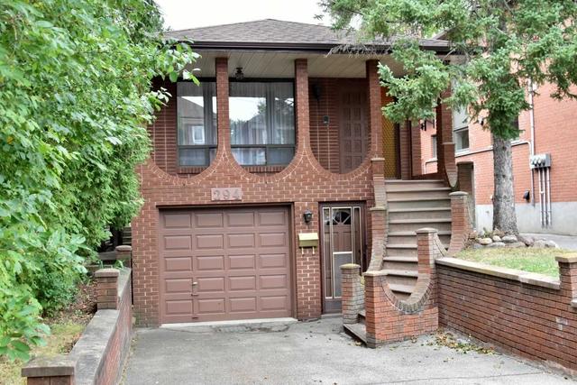 294 Winona Dr, House detached with 3 bedrooms, 2 bathrooms and 3 parking in Toronto ON | Image 32