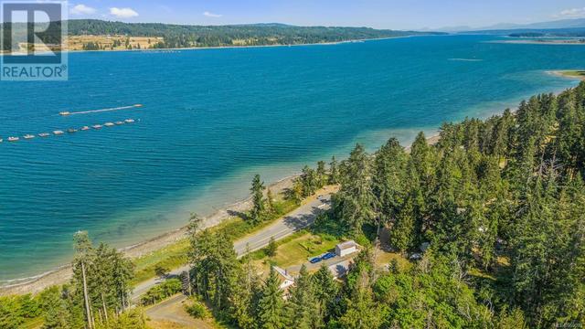 6249 Island Hwy, House detached with 3 bedrooms, 3 bathrooms and 8 parking in Comox Valley A BC | Image 78