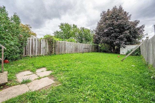 219 Grulke St, House semidetached with 3 bedrooms, 2 bathrooms and 3 parking in Kitchener ON | Image 5