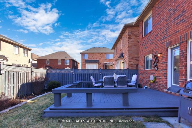 14 Clyde Rd, House detached with 3 bedrooms, 4 bathrooms and 3 parking in Brampton ON | Image 32