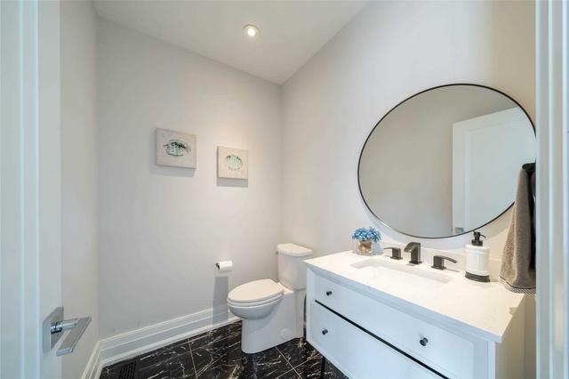 23 Fifth St, House detached with 3 bedrooms, 4 bathrooms and 2 parking in Toronto ON | Image 7