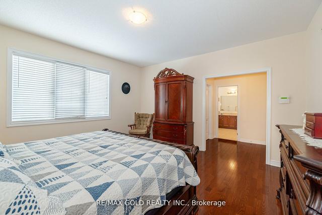 36 Quatro Cres, House detached with 4 bedrooms, 5 bathrooms and 6 parking in Brampton ON | Image 18