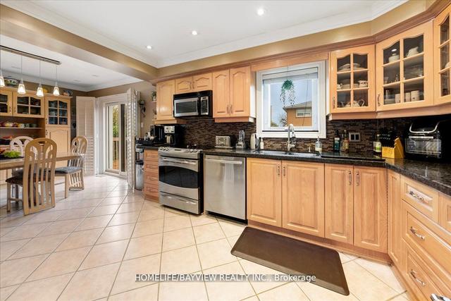 159 Brian Dr N, House detached with 3 bedrooms, 4 bathrooms and 8 parking in Toronto ON | Image 4