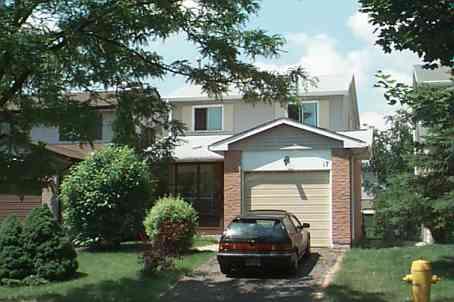 17 Pondtail Dr, House detached with 3 bedrooms, 3 bathrooms and 1 parking in Toronto ON | Image 1