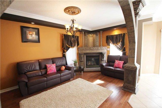 38 Batteaux St, House detached with 4 bedrooms, 3 bathrooms and 4 parking in Barrie ON | Image 10