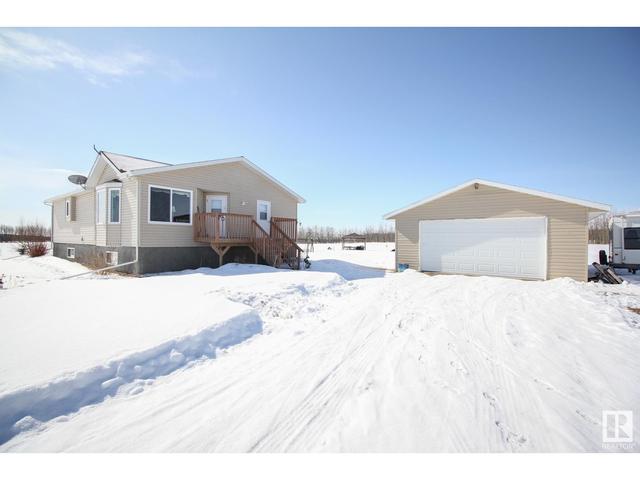 102 - 11312 Twp Rd 594, House detached with 4 bedrooms, 3 bathrooms and null parking in St. Paul County No. 19 AB | Image 2