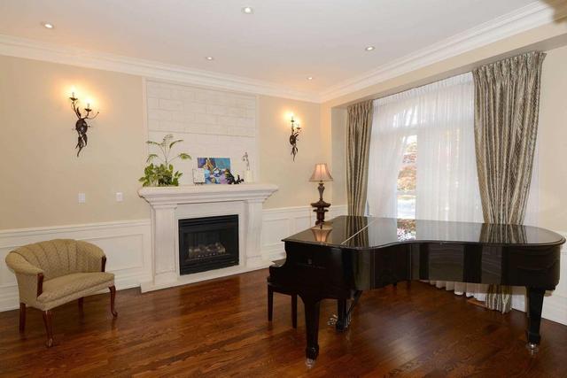 305 Spring Garden Ave, House detached with 5 bedrooms, 6 bathrooms and 2 parking in Toronto ON | Image 3