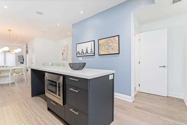 th3 - 169 Jones Ave, Townhouse with 2 bedrooms, 3 bathrooms and 1 parking in Toronto ON | Image 3