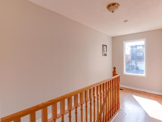 3345 Burdock Pl, House semidetached with 3 bedrooms, 2 bathrooms and 3 parking in Mississauga ON | Image 17